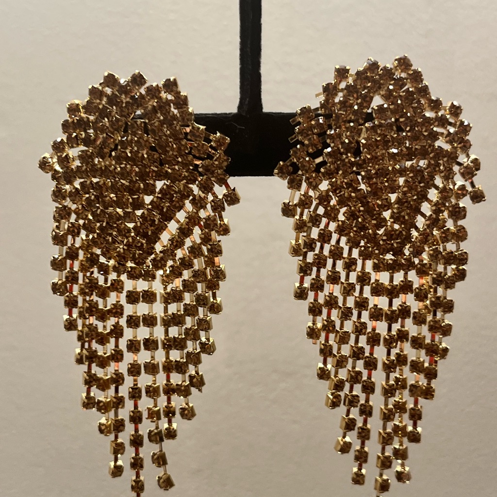 Shashi Bling Statement Post Royal Queen Earrings In Rose Gold New